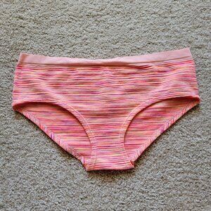 NWOT Victoria's Secret Seamless Hiphugger